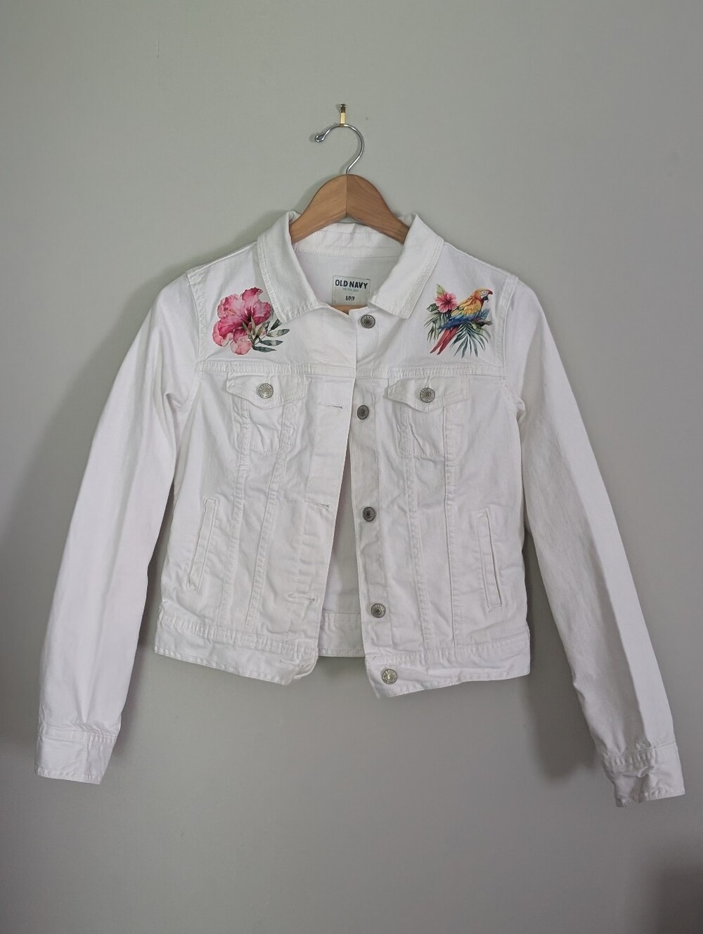 UpCycled Old Navy | Women's Small | Parrot 🦜and Hibiscus 🌺 Jean Jacket | White - Picture 7 of 11